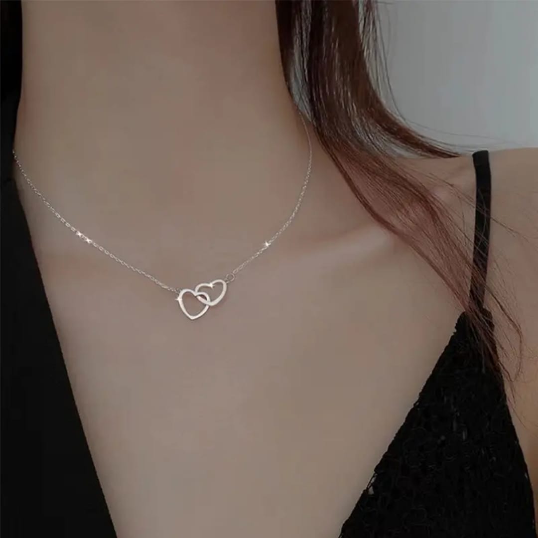 Double Heart Bond – Romantic Gift Necklace