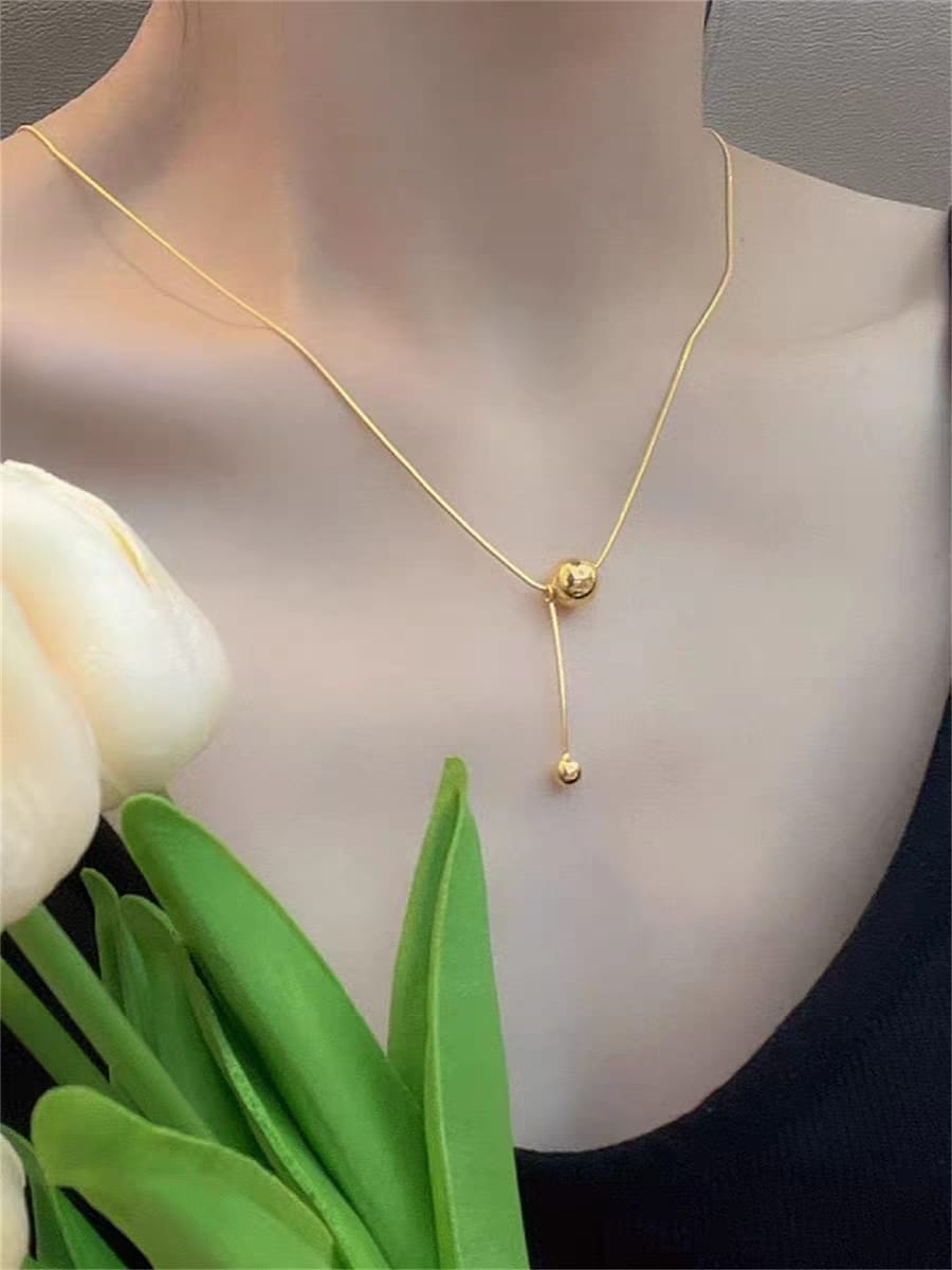 simple necklace
