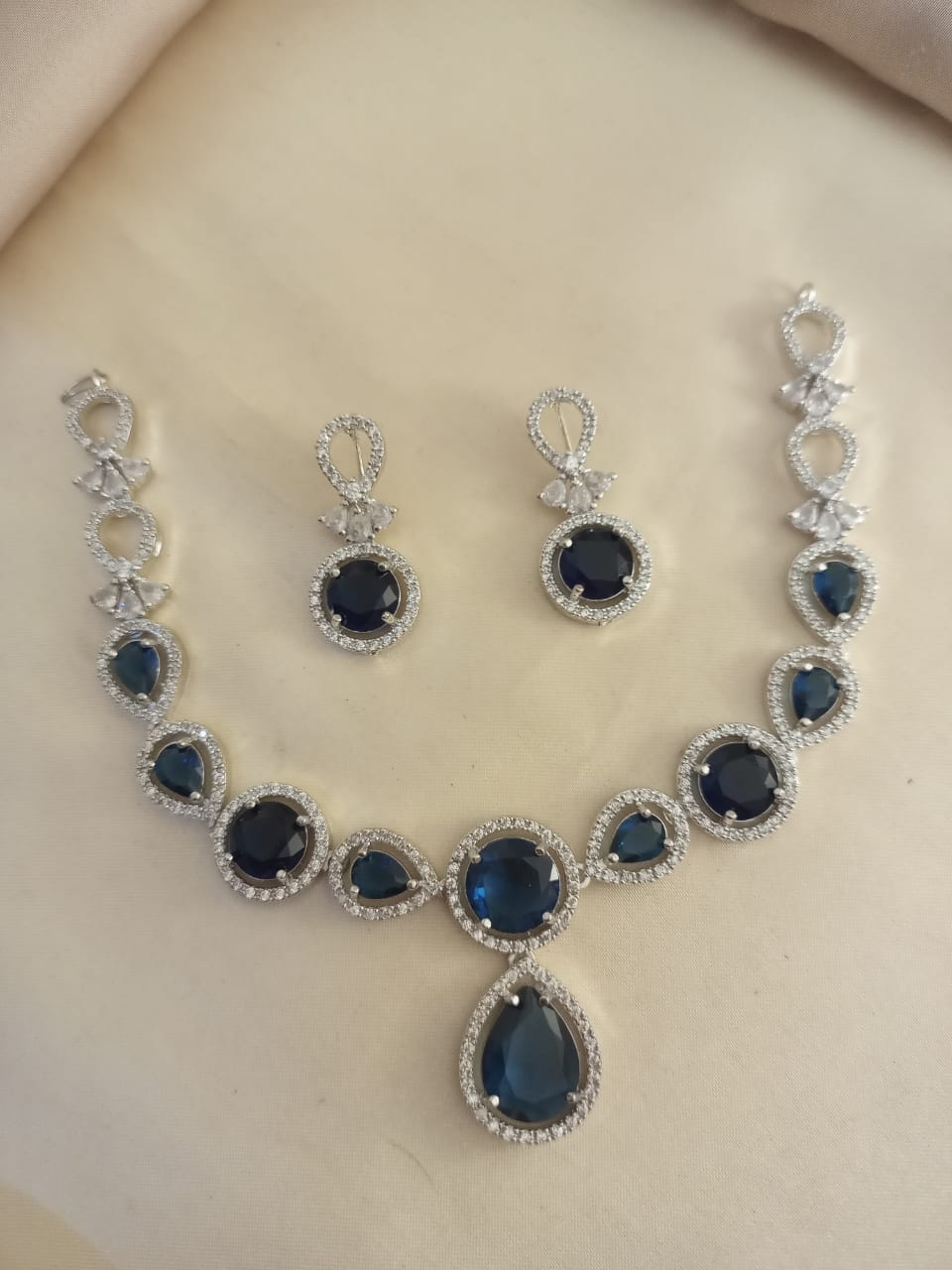 zarqon  Necklace